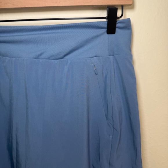 Athleta Skort Women's Size 6 Blue Soho Performance Active Athleisure - Picture 2 of 4